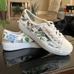 LIGHTLY WORN// KEDS Platform Sneaker// women’s 8